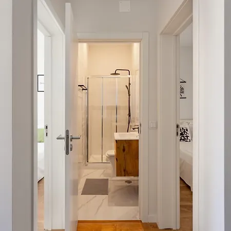 Altido Stylish Flat's In Historic Centre
